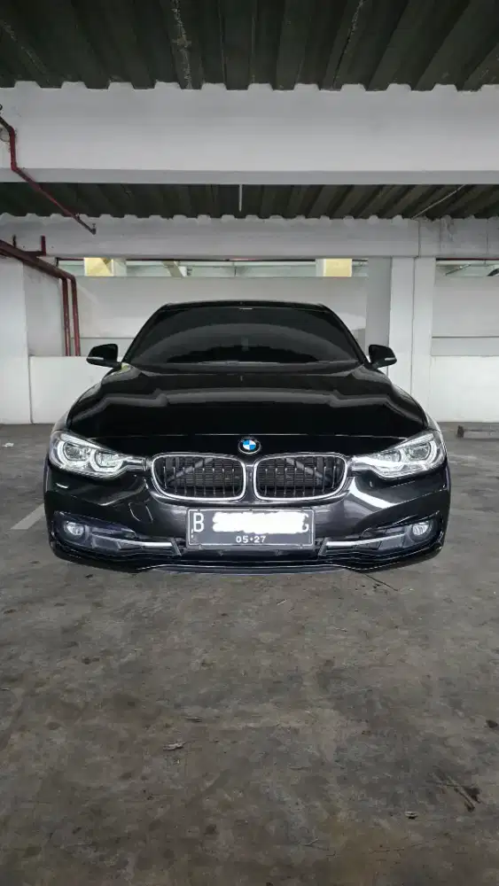 BMW 320i F30 Lci 2017 Hitam mulus terawat
