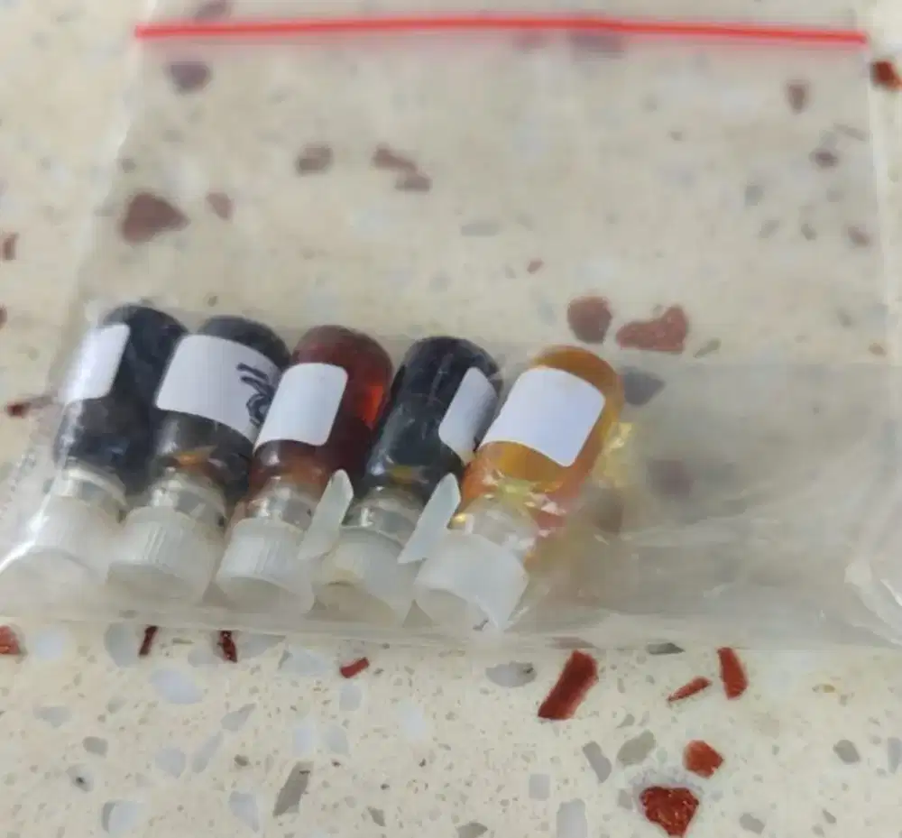 Jual minyak Gaharu extrac ada 2 kilo