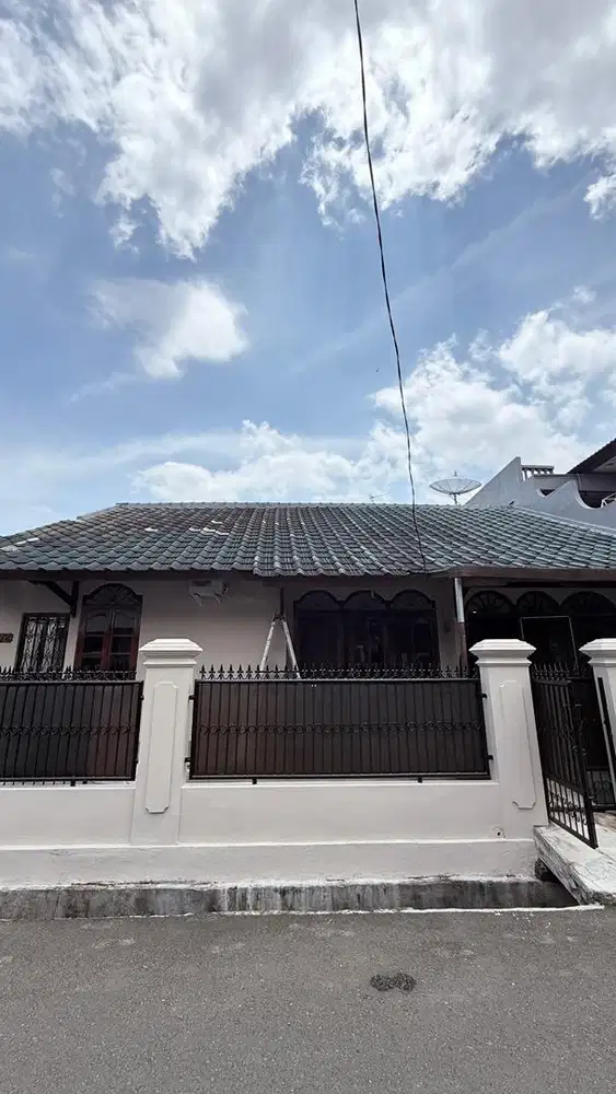 Disewakan Rumah Lokasi Strategis & Bebas Banjir