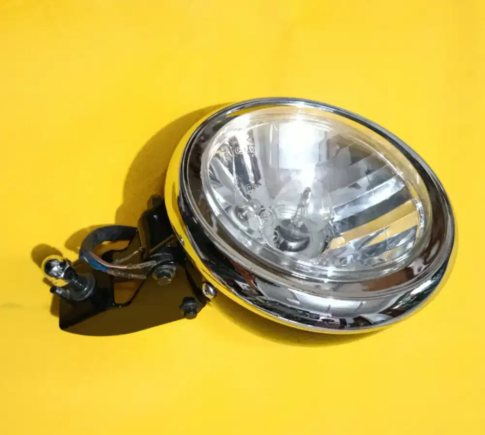 Batik Lampu Depan Komplit Motor Cleveland Heist Mulus