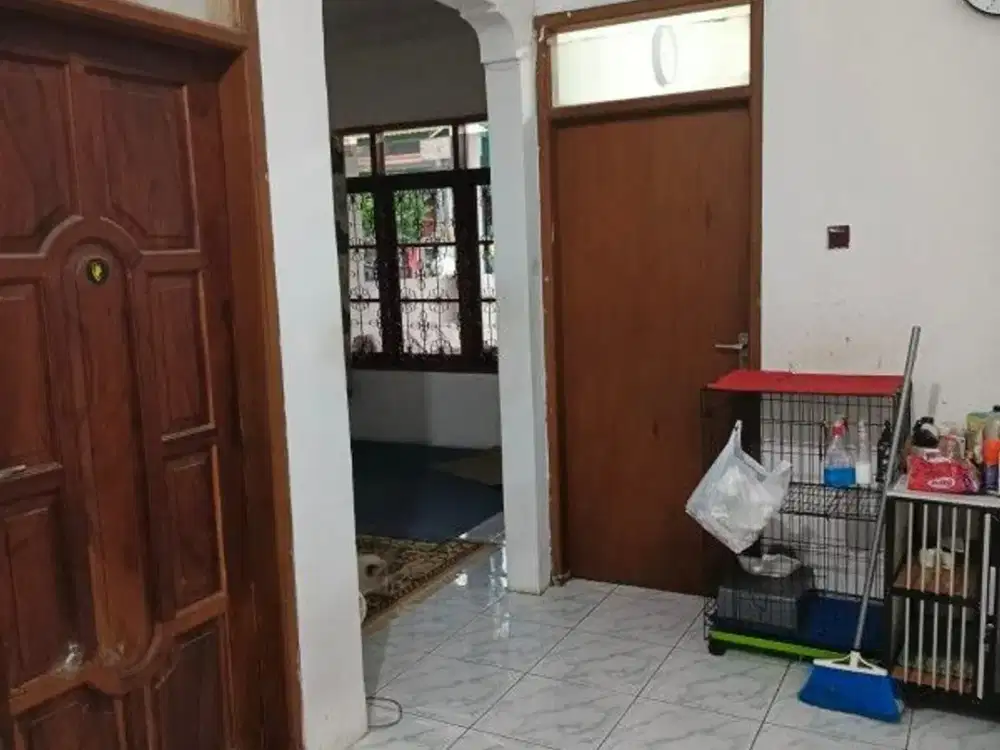 Dijual Rumah + Gor Siap Pakai di Cisaranten Kulon, Akses mudah dan Lingkungan Ramai Ref.04651