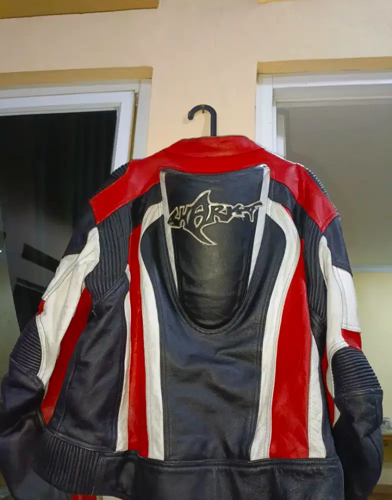 jaket motor kevlar minus ada di gambar ketiga dan cek deskripsi