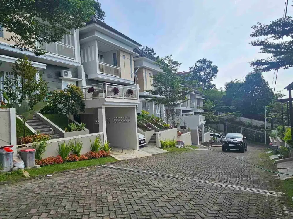 rumah villa 2 lt di begawan villas dau dekat arah batu dan kampus unmuh serta sengkaling ada bonus