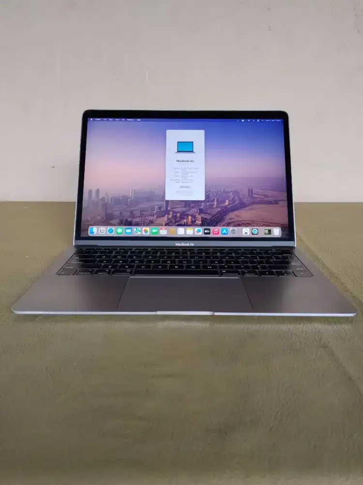 MacBook Air 2019 i5 8/256 Space Grey