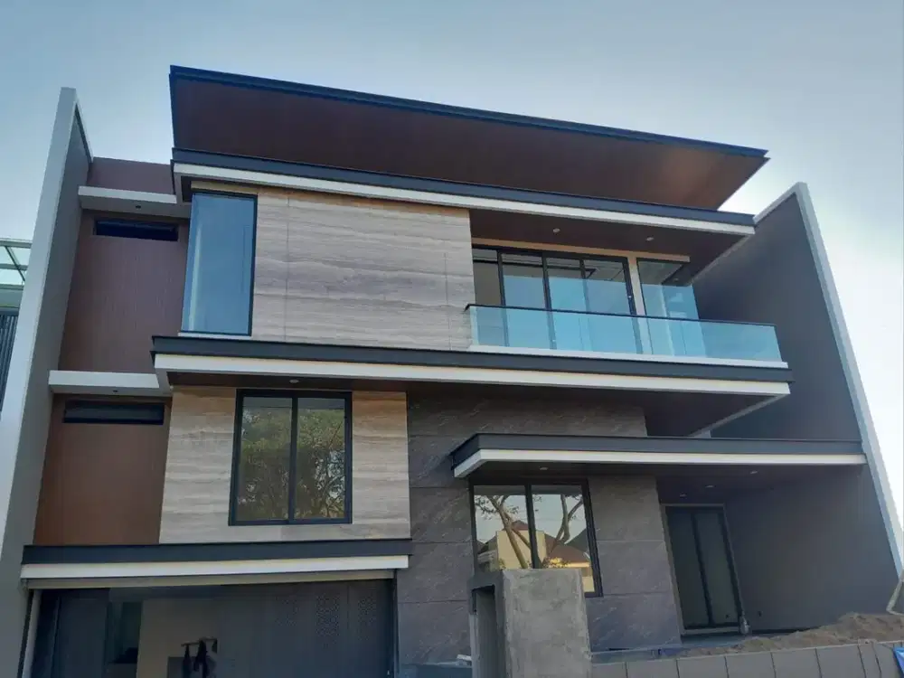 Dijual Rumah Citraland Utama Hadap Timur