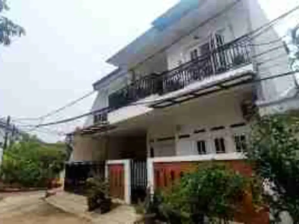 rumah megah di komplek pondok gede