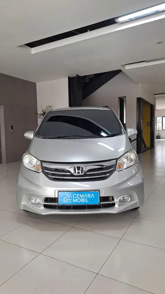 HONDA FREED E PSD AT 2013