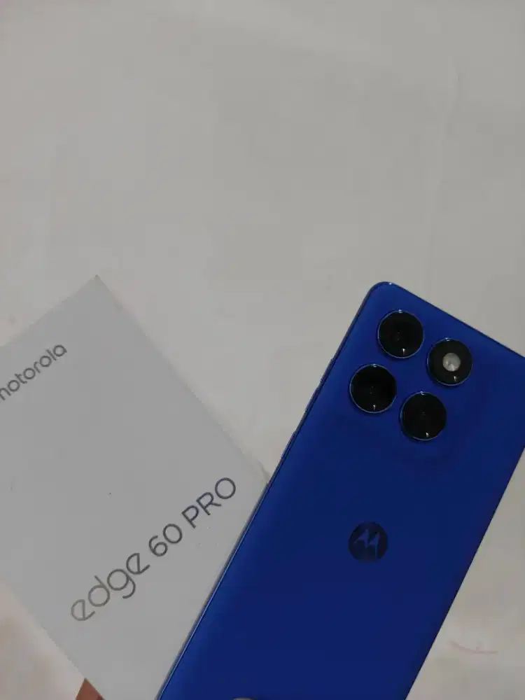 Motorola edge 60 pro 12/256