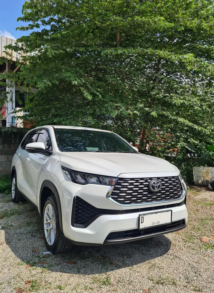 Toyota Kijang Innova 2023 Bensin