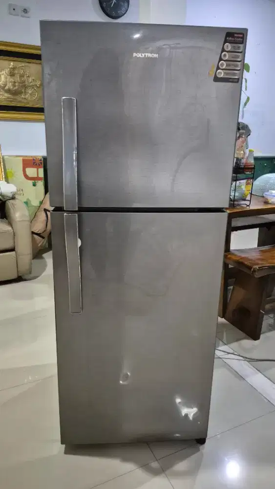 Kulkas Polytron 2 Pintu Silver