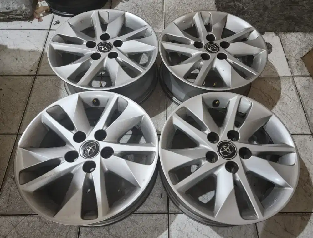 innova zenix Copotan mbl baru