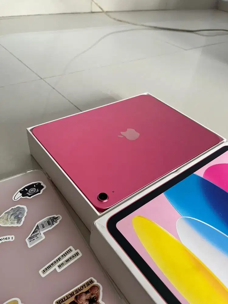 IPAD GEN 11 rare pink like new