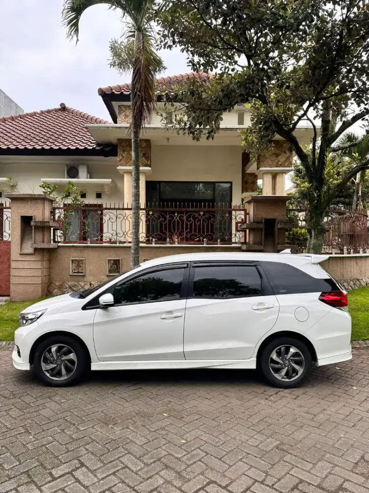 HONDA MOBILIO E 1.5 AT 2021