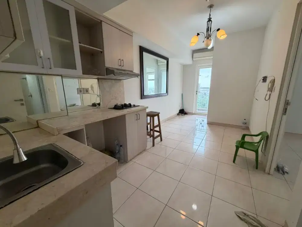 Apartemen The Springlake Summarecon Bekasi, Type 2BR Semifurnish, Siap Huni, Sudah SHM, Harga Nego Tipis