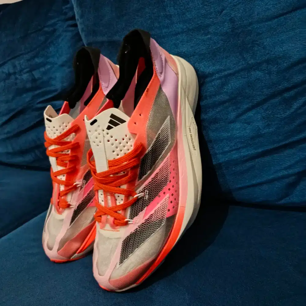 Adizero Adios Pro 3
Uk. 43 Insole 27,5cm