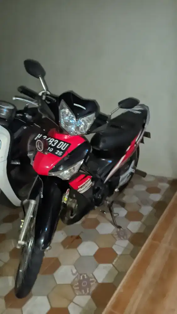 Honda Supra X 125 Tahun 2011 – mesin alus, pajak hidup, siap pakai