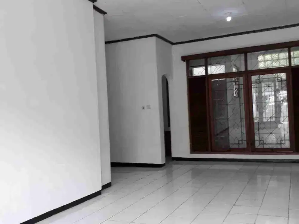 rumah siap huni terawat sayap Buahbatu Lengkong bkr Bandung pusat kota