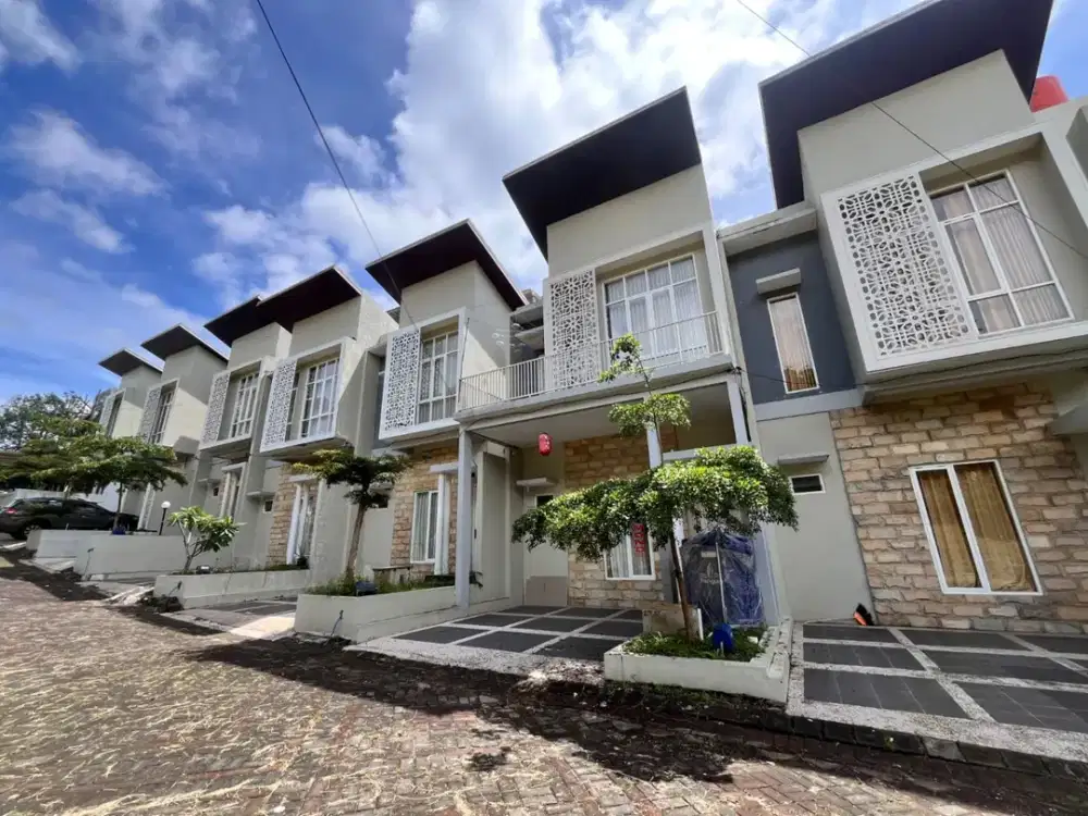 Di jual villa rayya batu, 2,5 lantai full furnished area jatim park