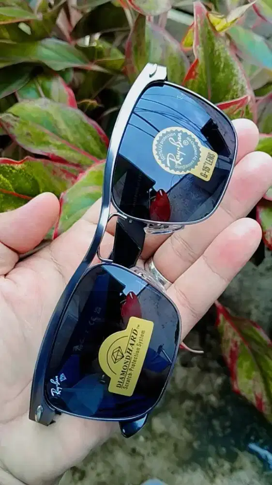 Kacamata RayBan deluxe