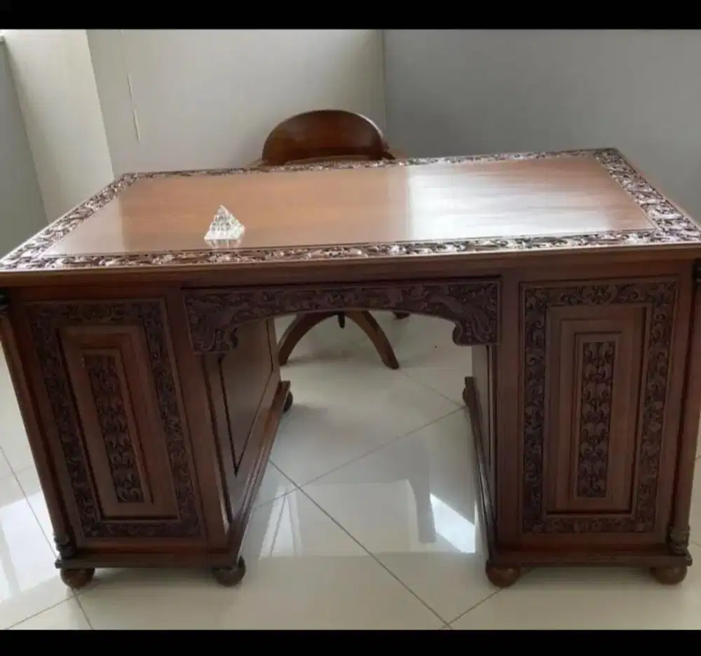 Meja Kerja Jati Usia lebih dari 75 thn, ada sejarah nya