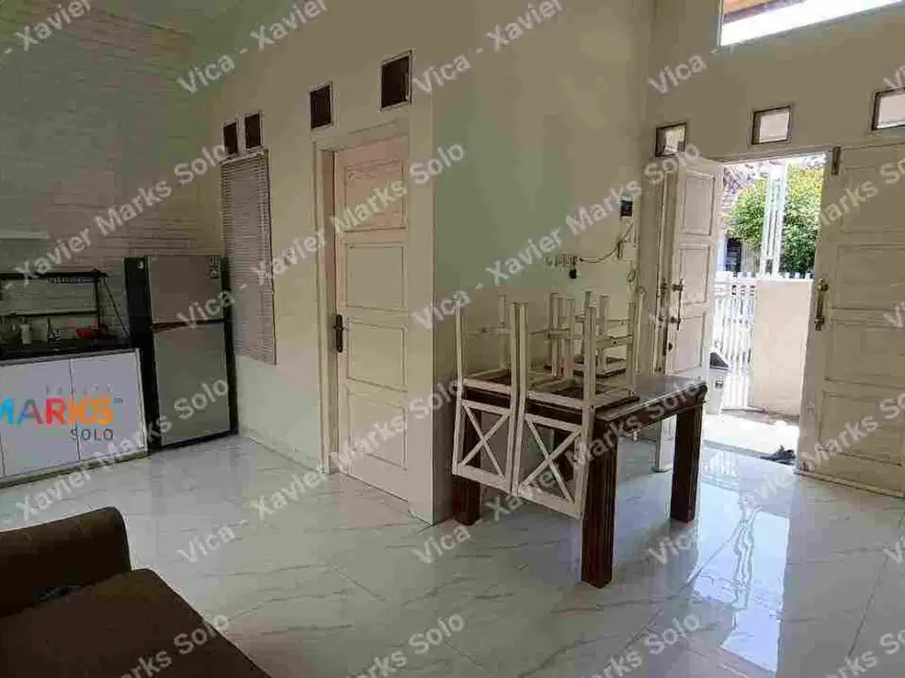 Dijual Rumah Mungil Full Furnished Terawat Dengan Design Minimalis Modern di Area Manahan, Sangat Strategis Dekat kemana Saja