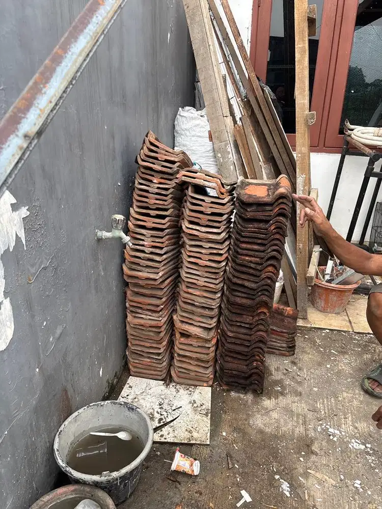 Jual Genteng Tanah Liat Bekas