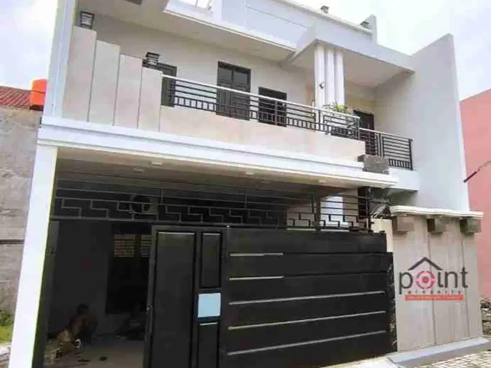 Rumah Mewah 2 Lantai Dekat Manahan