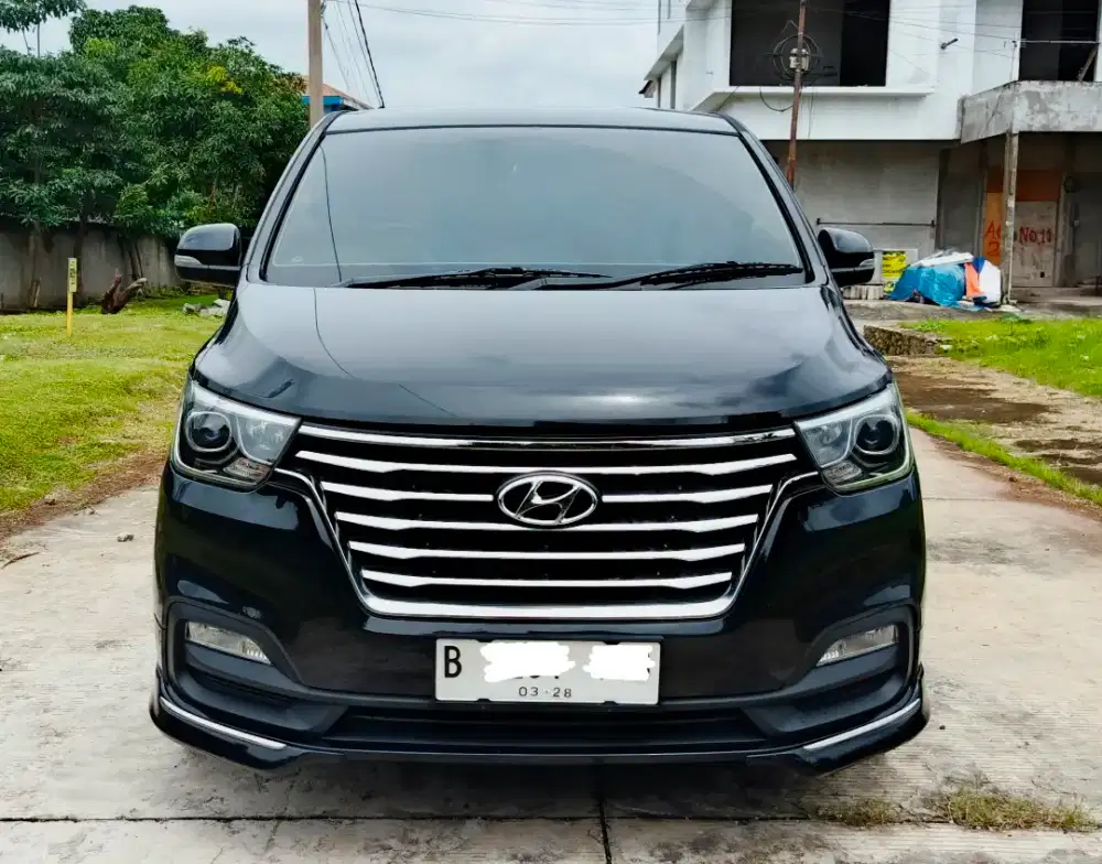 Hyundai H1 Royale Diesel 2016 MPV