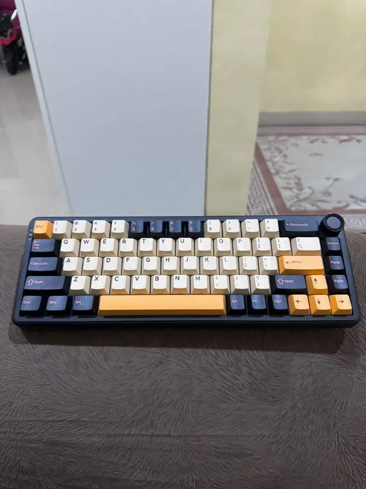 Rexus Aether Keyboard Gaming Mechanical Wireless Like New