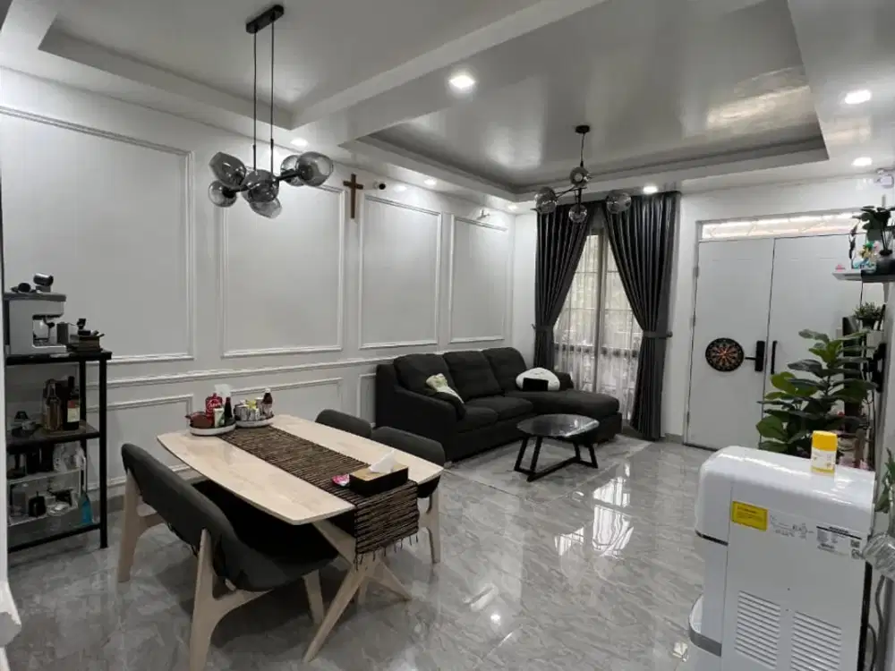 Dijual Rumah Full furnished Tinggal bawa koper!! Di Lavon 2  Double decker
