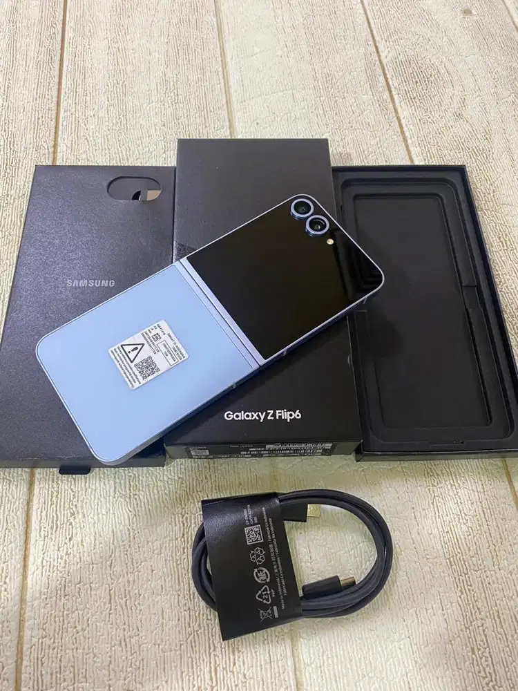 Samsung Flip6 12/512GB SEIN