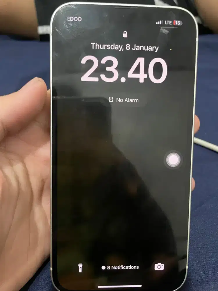 iPhone 13 128 GB starlight masih gress