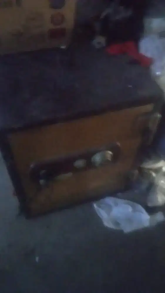 Berangkas mulsifungsi