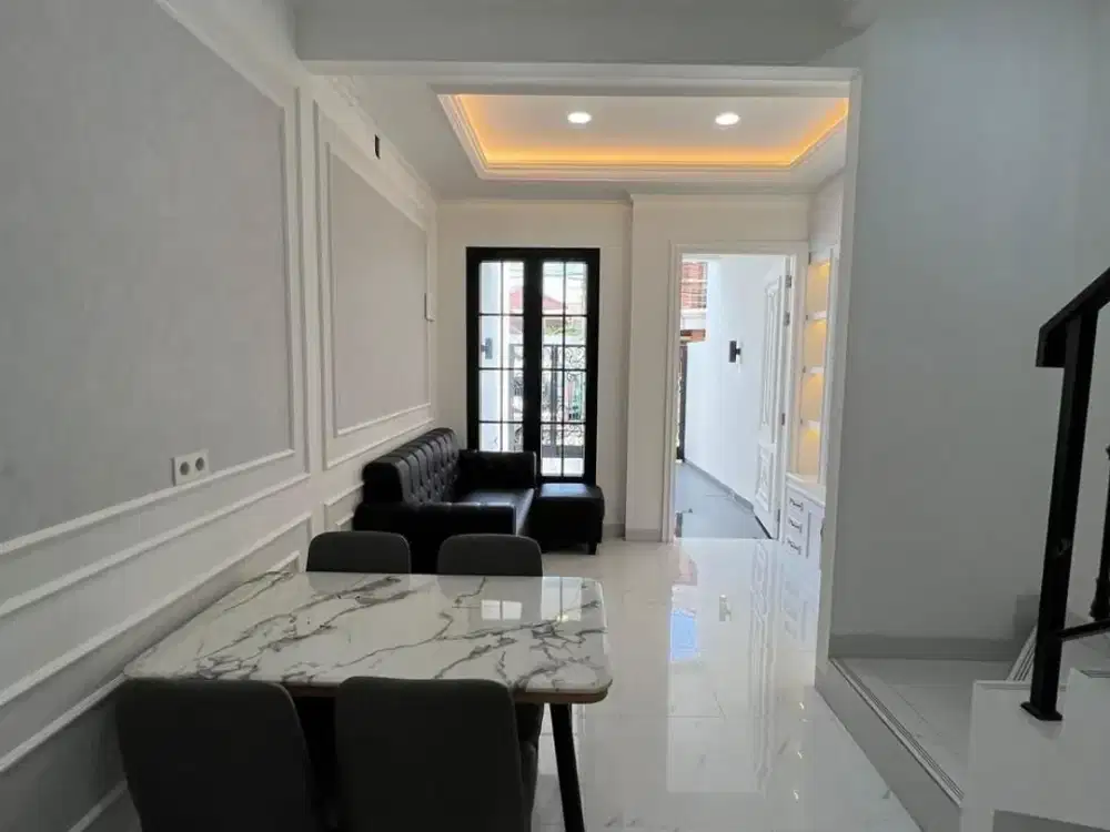 Dijual Rumah Baru Style American Classic di Cengkareng, Kalideres Jakarta Barat