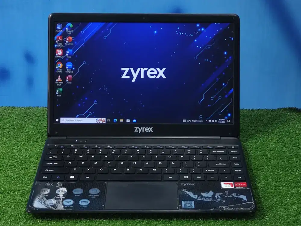 JUAL CEPAT LAPTOP ZYREX KINTAMANI AMD A9-9420 RAM 8 GB SSD 128 GB