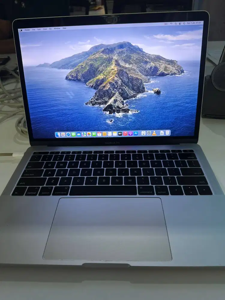 WTS MACBOOK PRO 2017 NON TOUCHBAR 13'' 256 GB RAM 8GB SILVER