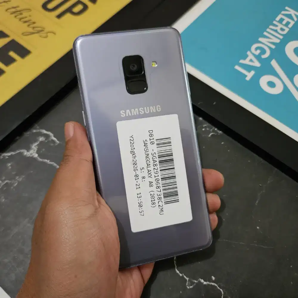 SAMSUNG GALAXY A8 2018 NFC 4/32 GB DUAL RESMI EX SEIN
