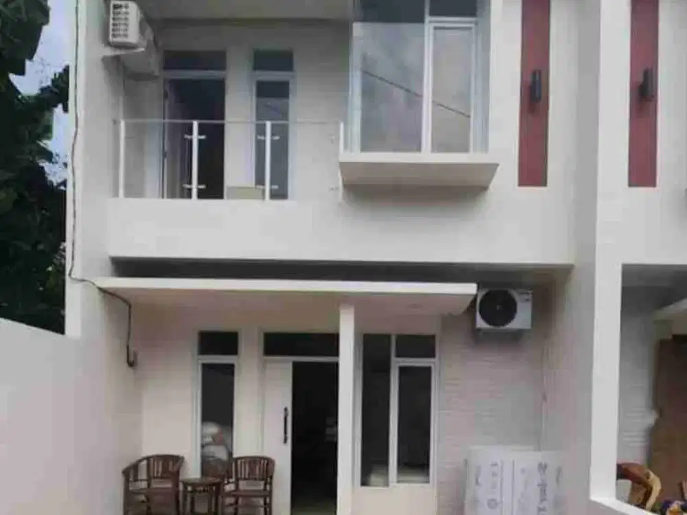 Rumah exclusif dalam cluster one gate sistem total 8 unit, sisa 3 lagi ready stok di jatikramat