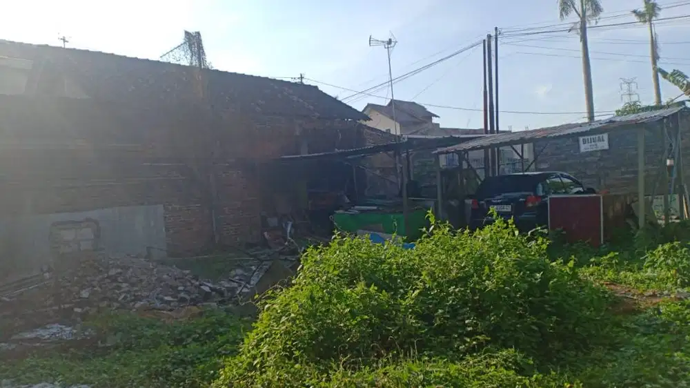 Tanah Bimasakti Jebres dekat Gerbang Belakang UNS