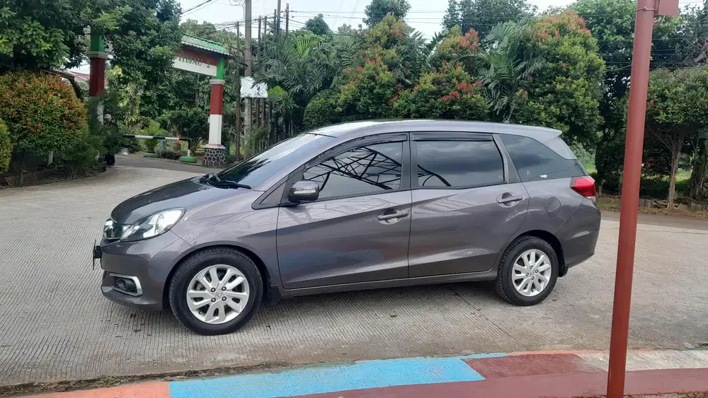 Honda Mobilio E at 2015 dp 500rb