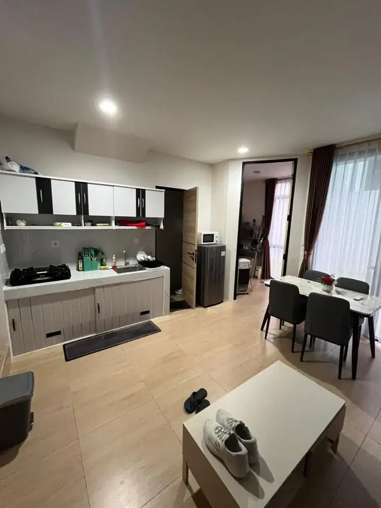 Disewakan 3 Kamar Semi Furnish Cendanaspark