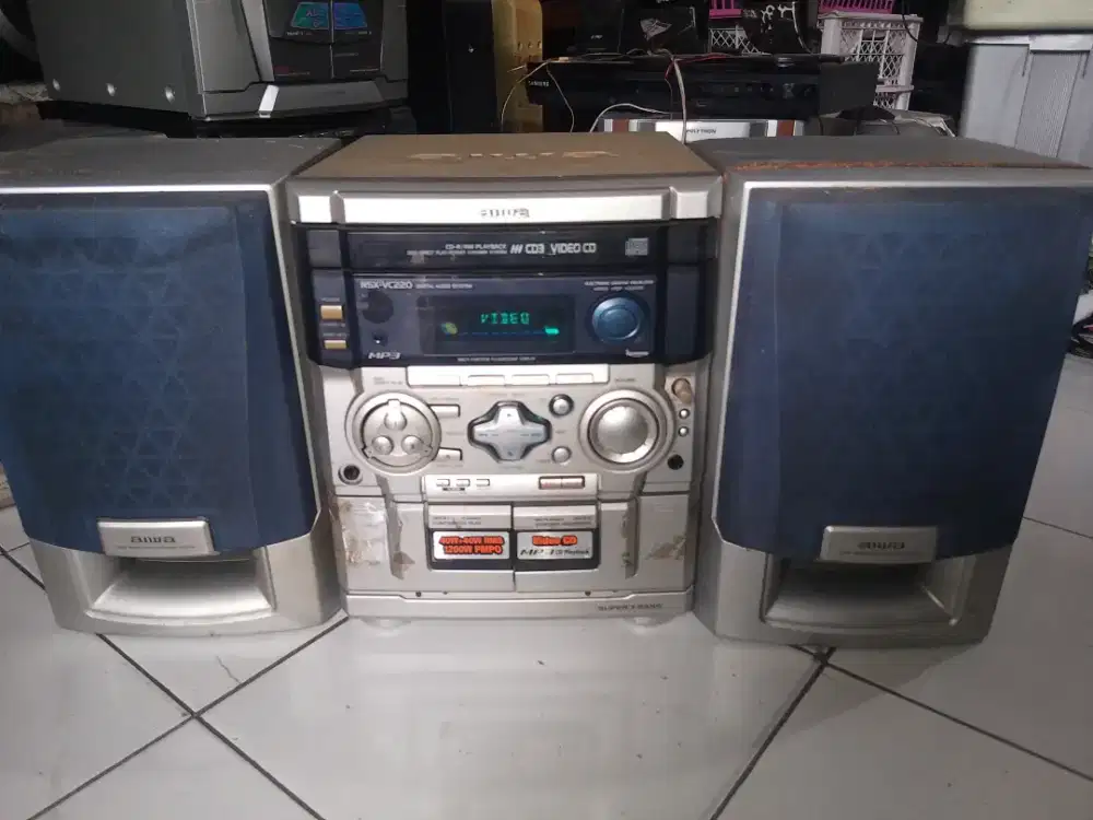 Full set Hi - fi Aiwa, Aux ok, CD & kaset off, speaker 2 way, box aman