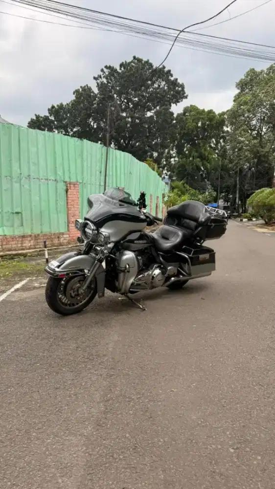 Harley Davidson ultra limited low FP Mabua Silver/black