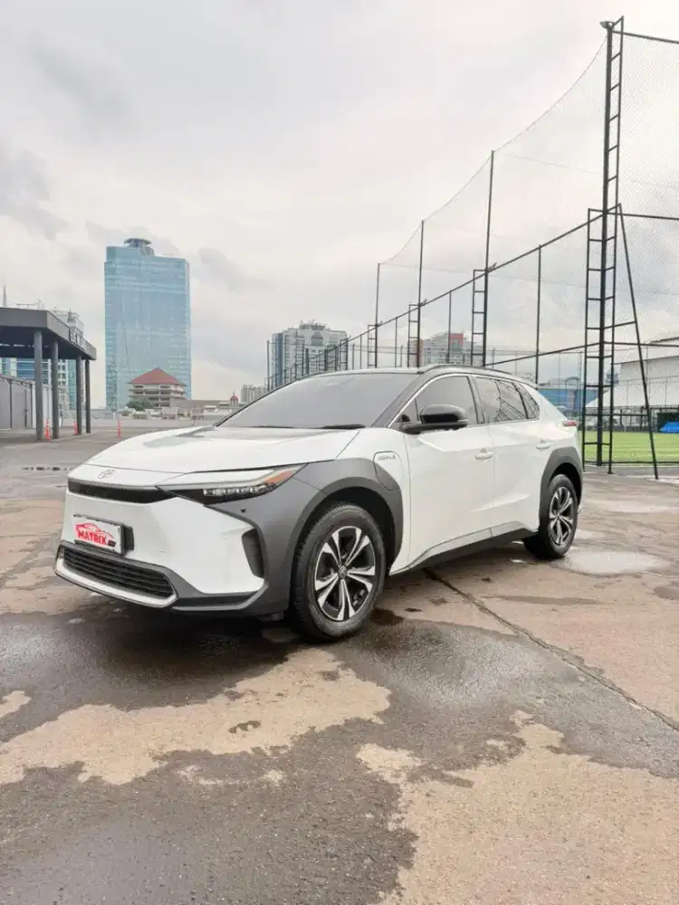 Toyota bZ4X 2025 NIK 2023 White KM 1rb Antikk LIKE NEW Perfect
