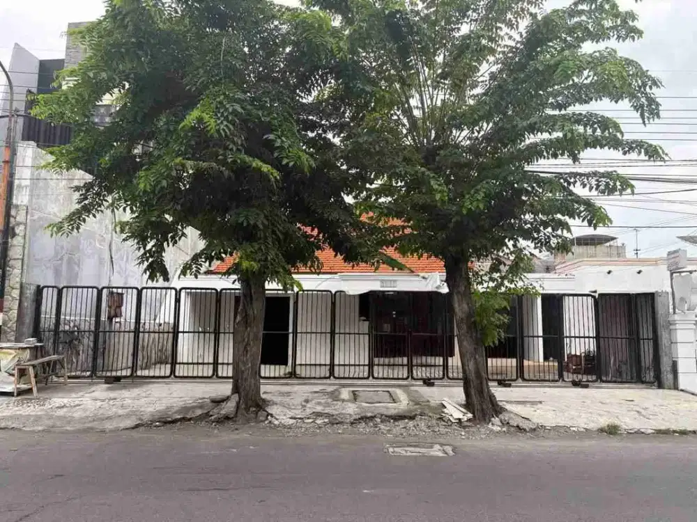 Disewakan Rumah Komersil nol jalan raya Tidar luas 730m²