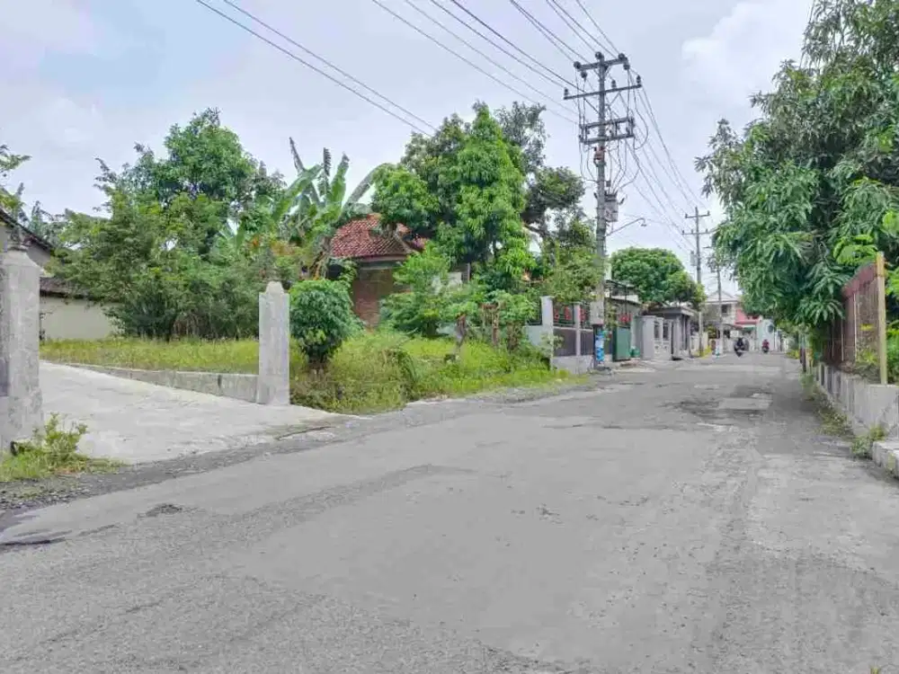 Tanah Baturan 286Mt, Ld 15Mt, Fajar indah, dekat jalan Adi Sucipto, Solo