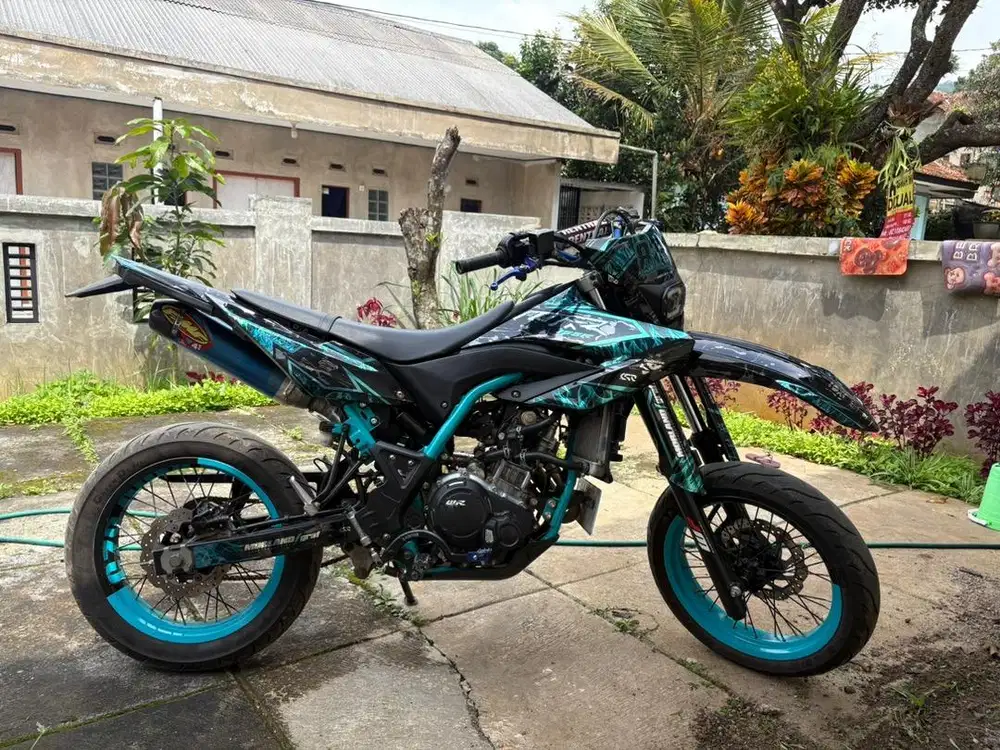 WR 155 Supermoto edition