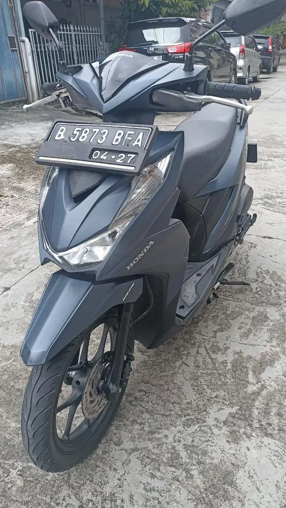 Honda beat deluxe CBS ISS tahun 2022 ( pajak baru 4-2027 )..