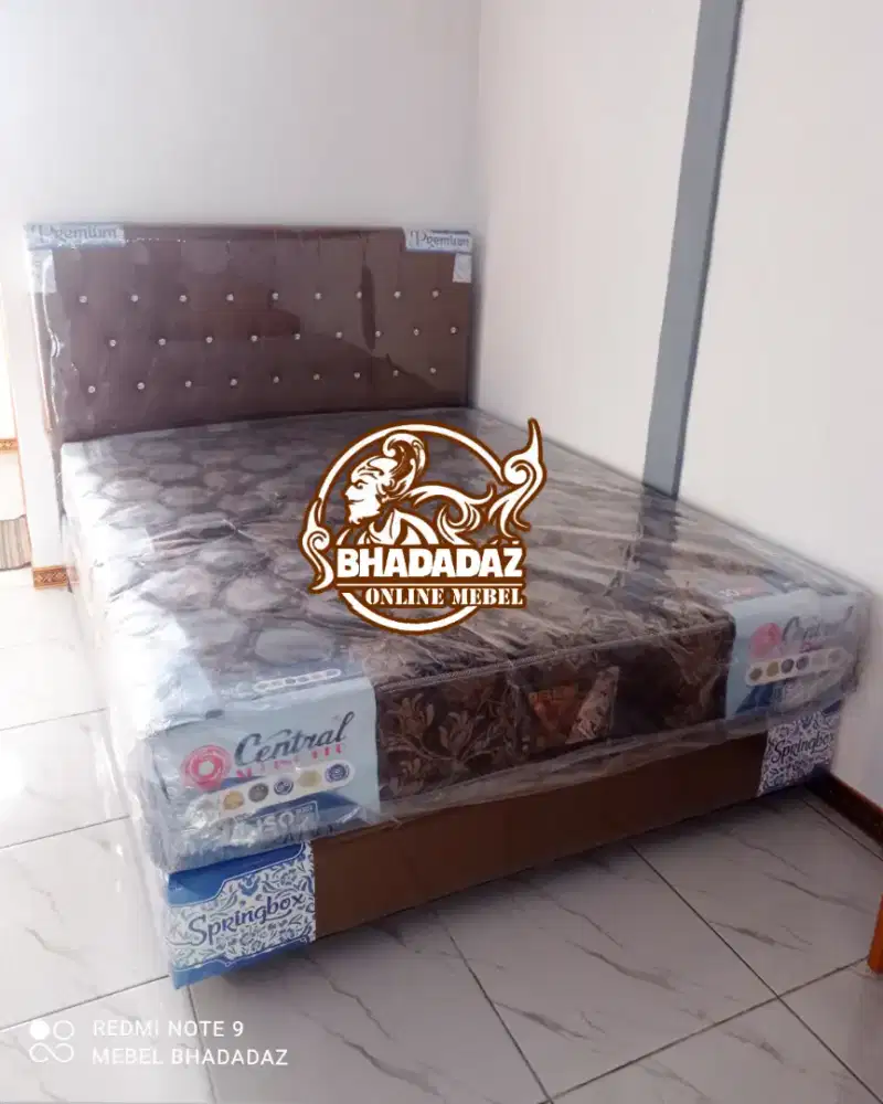 1 Set Ranjang Central Deluxe Tebal 27 Cm
