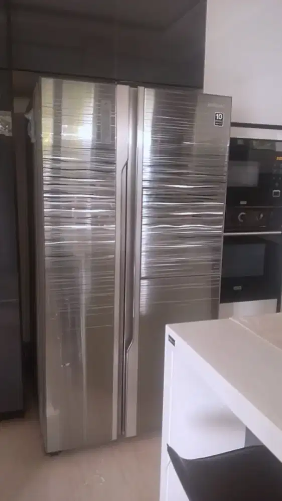 Kulkas super mewah besar 750 litr